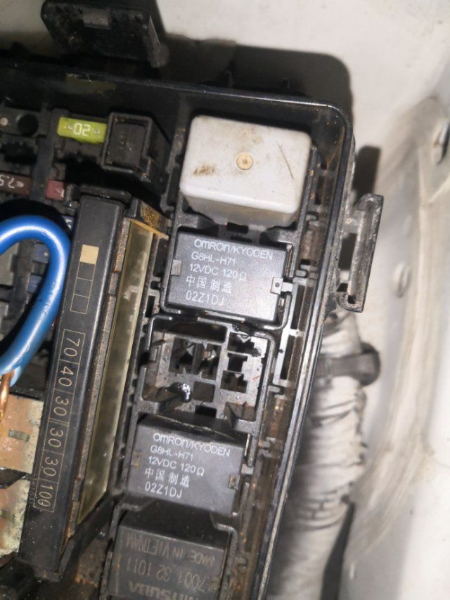 2012款9代思域空调压缩机没电来也不运转那个是_