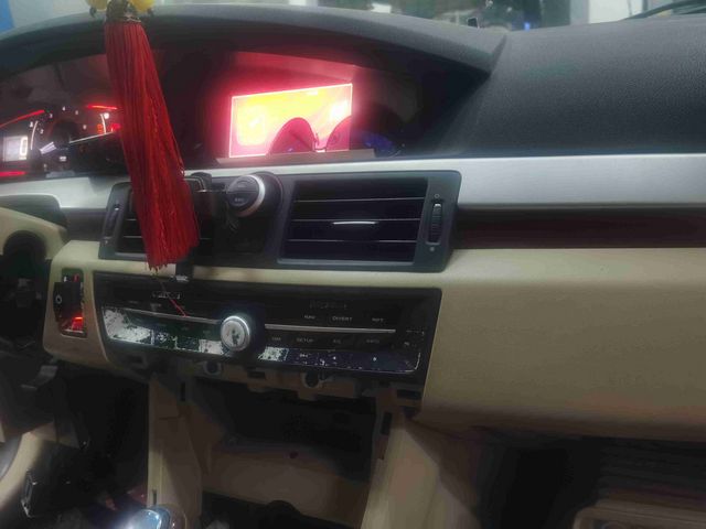 荣威750空调面板显示屏不亮了_汽车大师