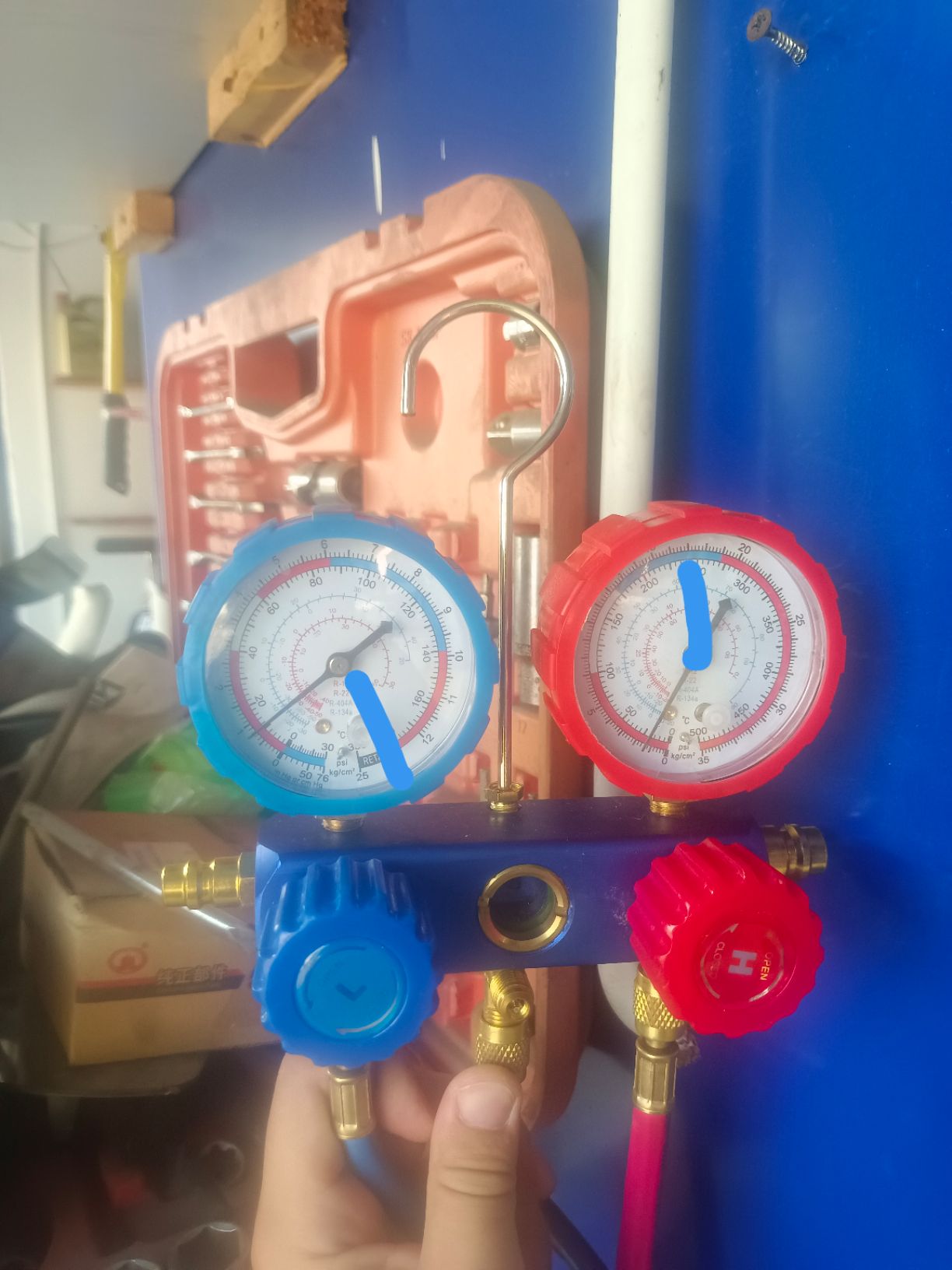 空调低压表到头了，高压表正常压力值，是不是膨胀阀_