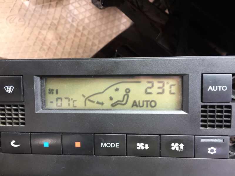 桑塔纳3000空调控制面板不显示_汽车大师