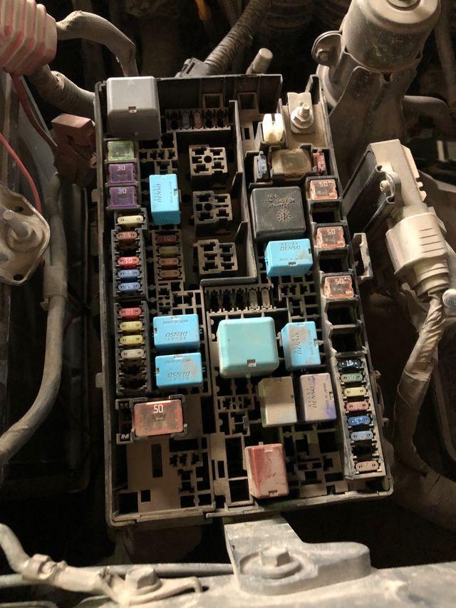 07款丰田霸道2700空调风扇的保险是哪个