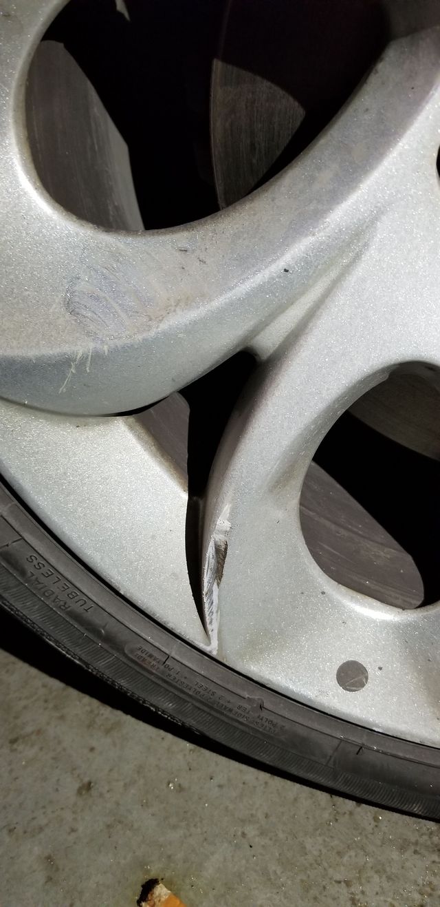 我的车型是2014款名爵mg618t性能版我轮胎的轮毂钢圈刚刚被马路牙子刮