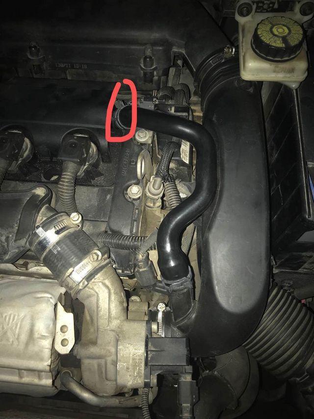 汽车废气管口有机油正常吗