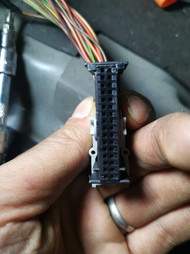 s350车身放电 拔了sam保险丝依然放电_奔驰_奔驰s级_汽车大师