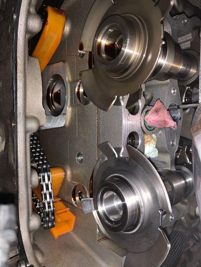 凸轮轴轮没有定位销是随便装