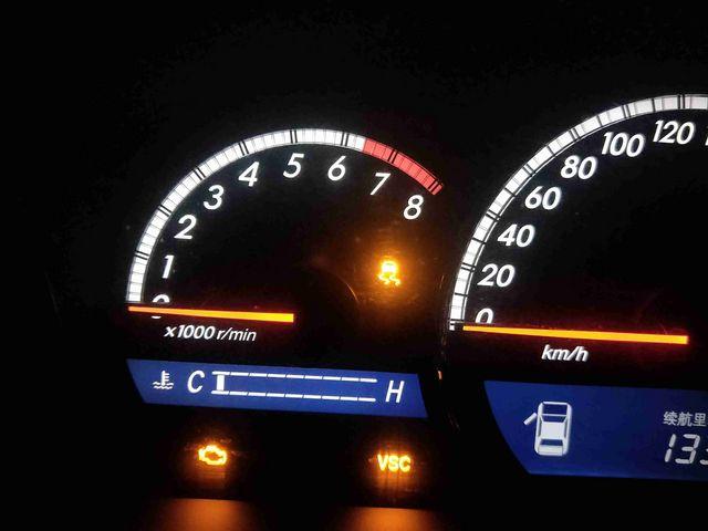 老款丰田皇冠故障码c1201与p0328