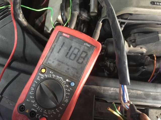 奥迪a6风扇不转开空调也不会转