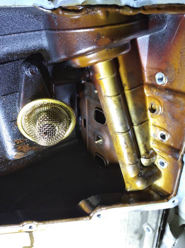 东风小康面包车dk13发动机正时盖螺栓松安了都取不下来