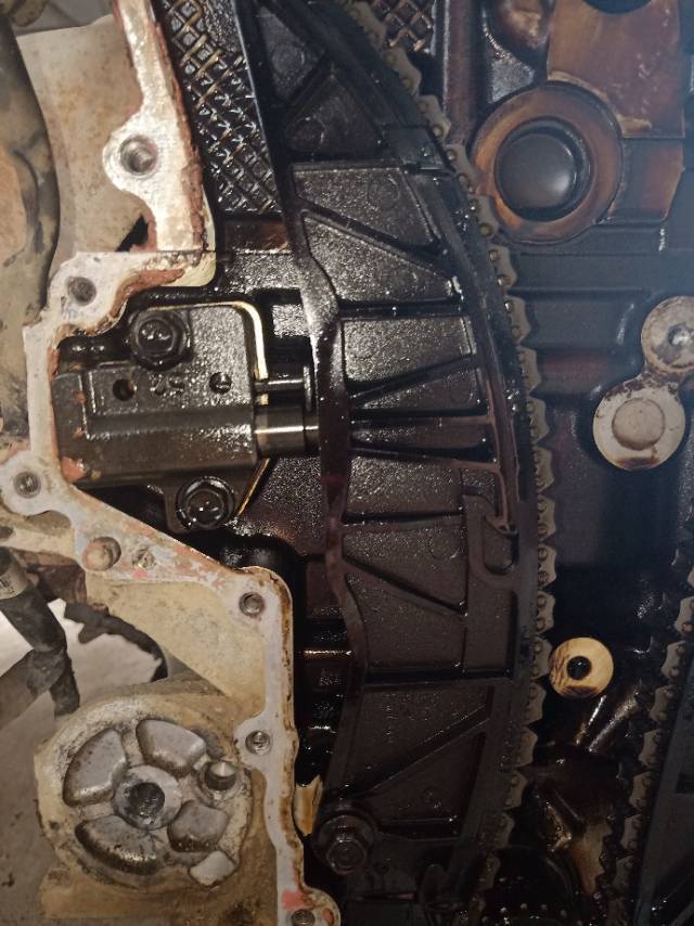 看看起亚k2 正时链条拉长了吗