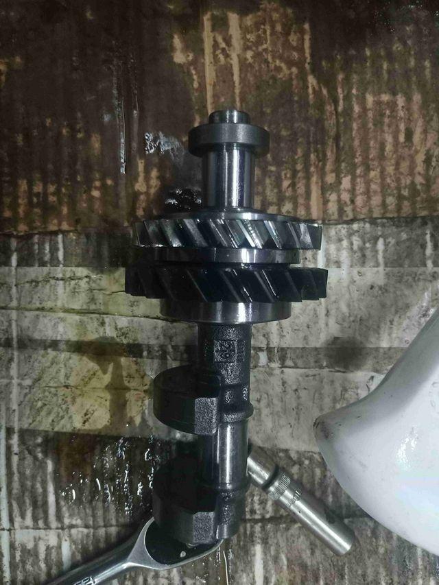 rav4平衡轴,主轴上的两个轮子能左右动吗_丰田_rav4荣放_汽车大师