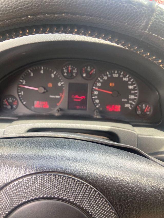 仪表中间小显示屏闪烁机油灯_奥迪_奥迪a6_汽车大师