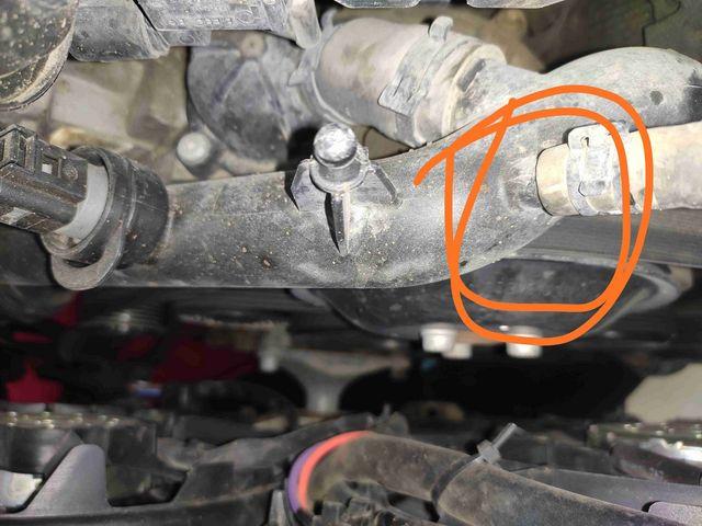 4v6,,,上水管有个小回水管坏_奥迪_奥迪a6 _汽车大师