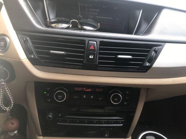 宝马x1左边空调有暖风右边自然风调节电机师好的可以动作