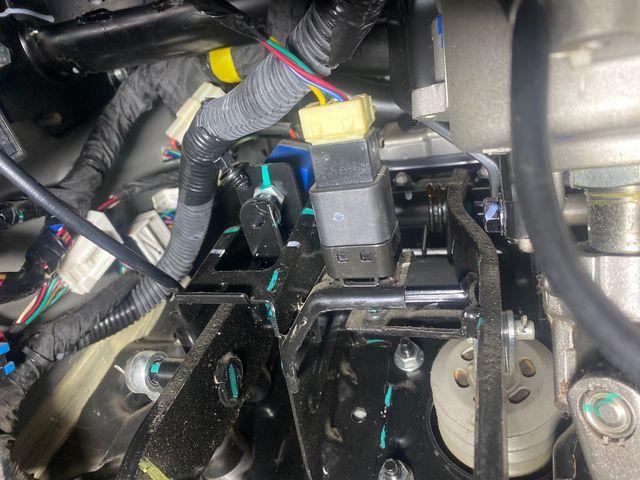 闪光继电器在什么位置