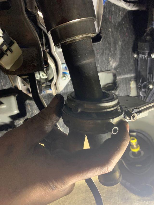 09款crv方向盘十字轴上有个像游丝一样的怎么安装的