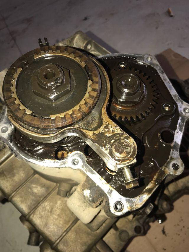 师傅您好请教一下这车的倒档齿轮怎么换呢