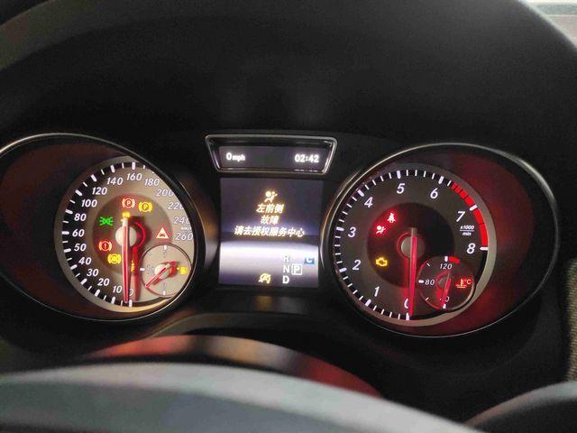 奔驰gla220洗了个车仪表故障灯闪烁