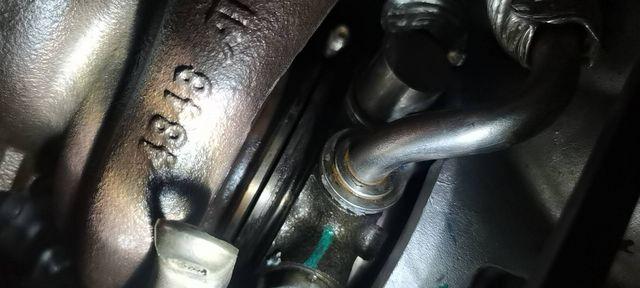 华晨宝马520涡轮增压水管拆卸_宝马_宝马5系_汽车大师