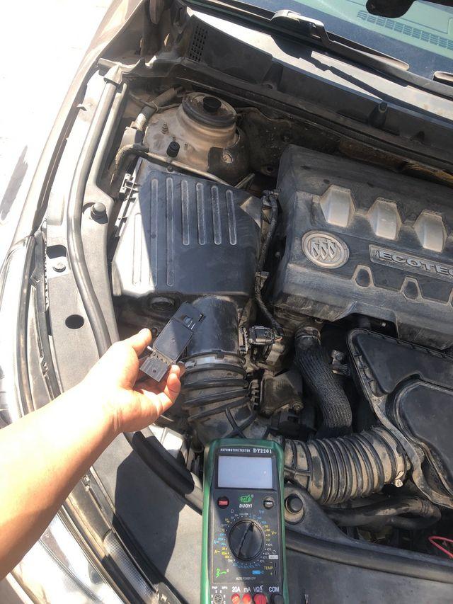 别克gl830p0102空气流量传感器电路低频