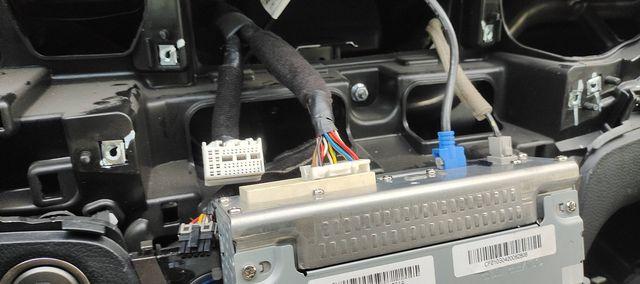 名图车机行驶中不能播放视频需要改哪条线,有车机后的_现代_名图_汽车