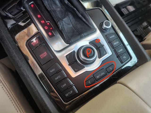 奥迪q7导航放音乐没声音按键失灵后到车摄像头没有