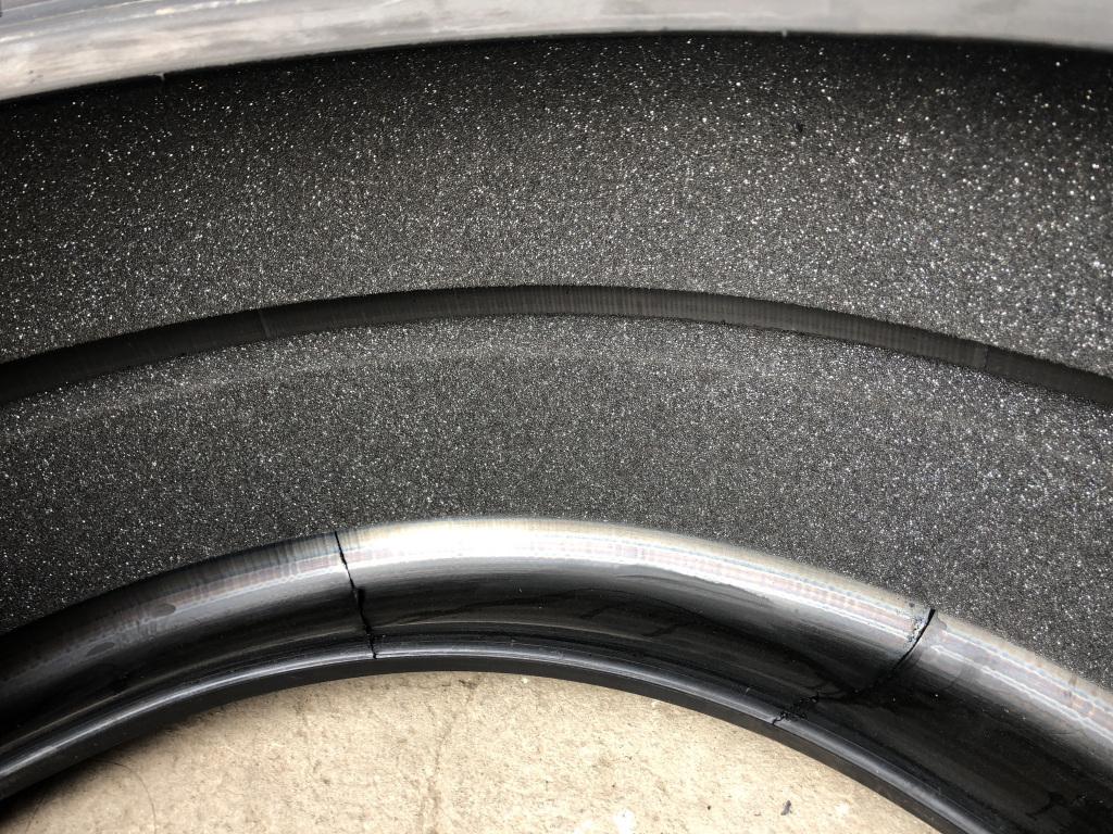 米其林轮胎内侧有海绵补胎怎么补?