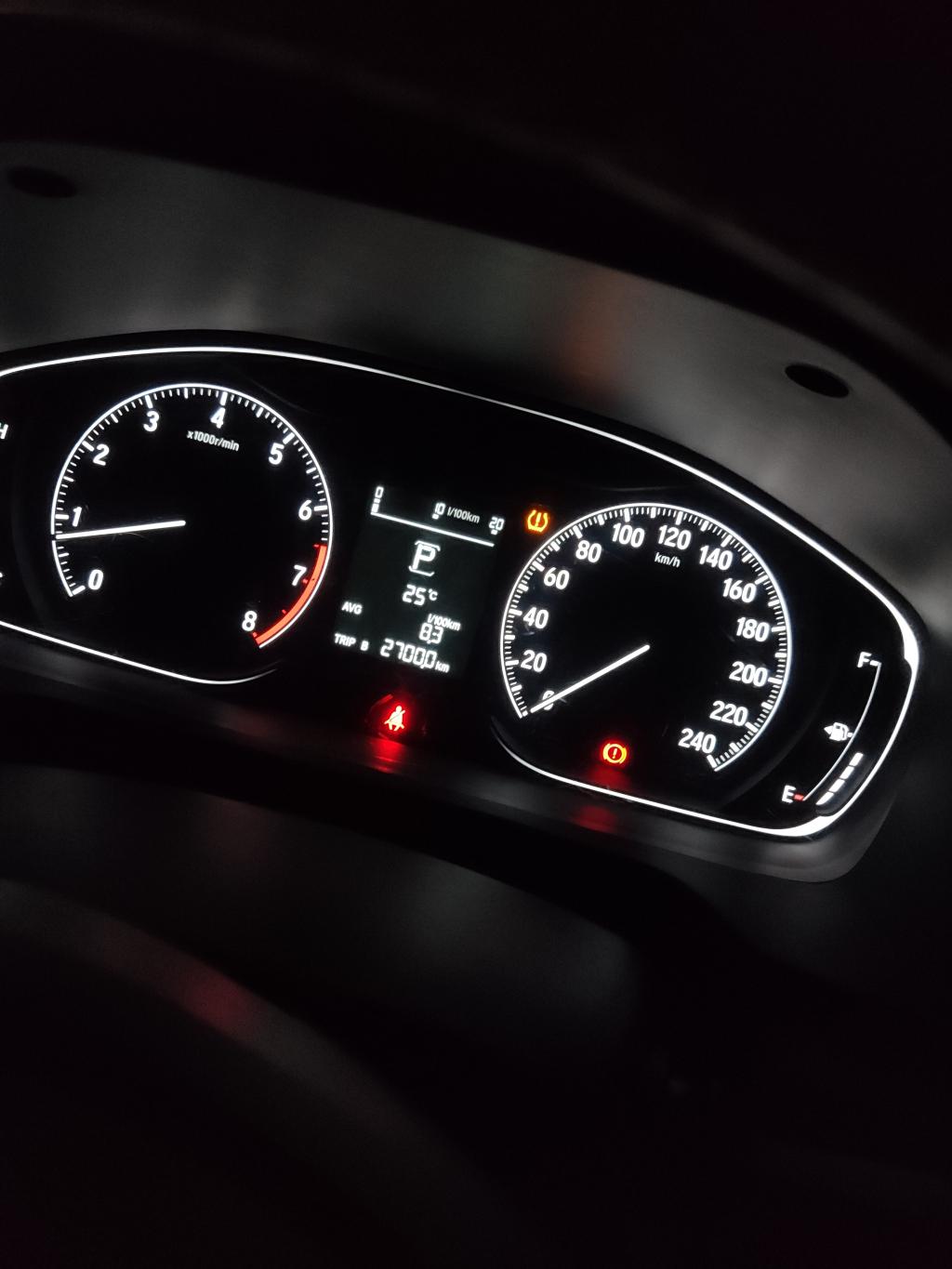 十代雅阁胎压灯怎么消除