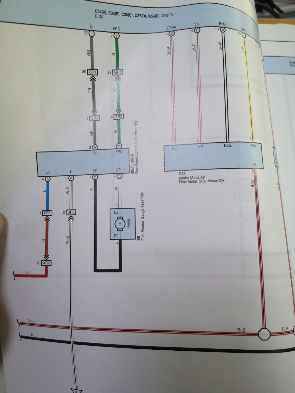 汽车油泵电路图图片