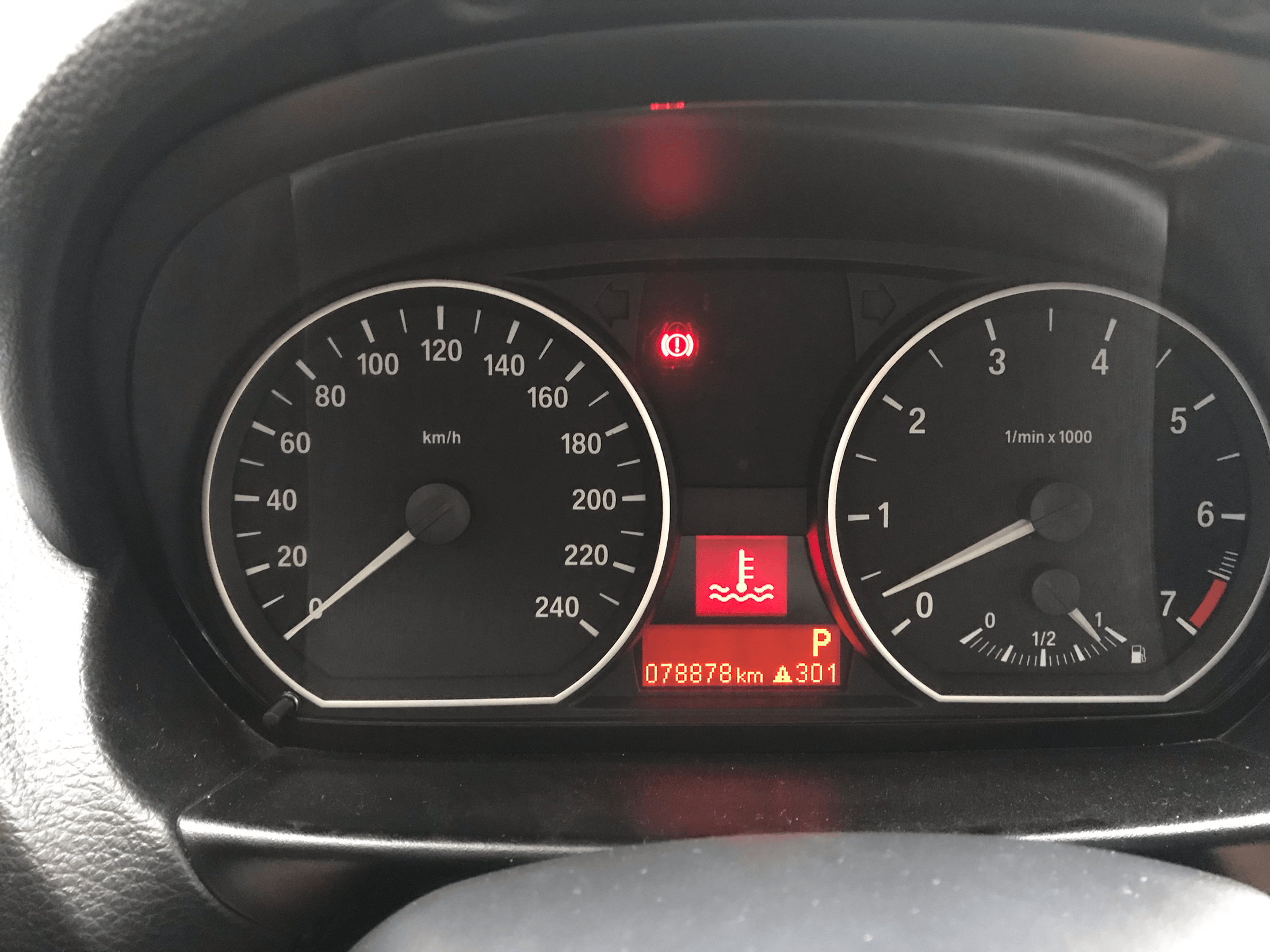 你好刘师傅,我的车是2010款宝马120i巧克力版_宝马_宝马1系(进口)