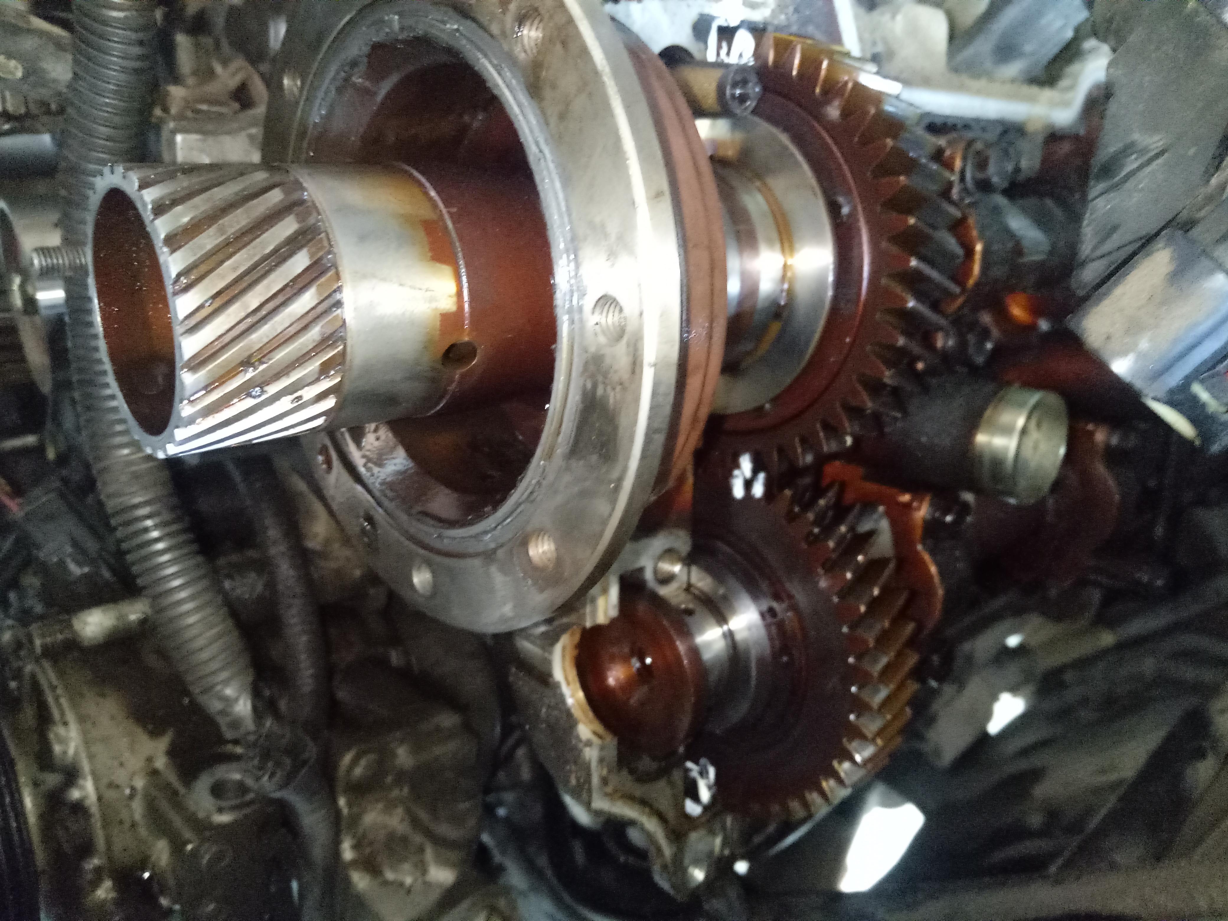 这个vvt轮,哥,拆下来不知道怎么装上去了,左前_雷克萨斯_雷克萨斯sc