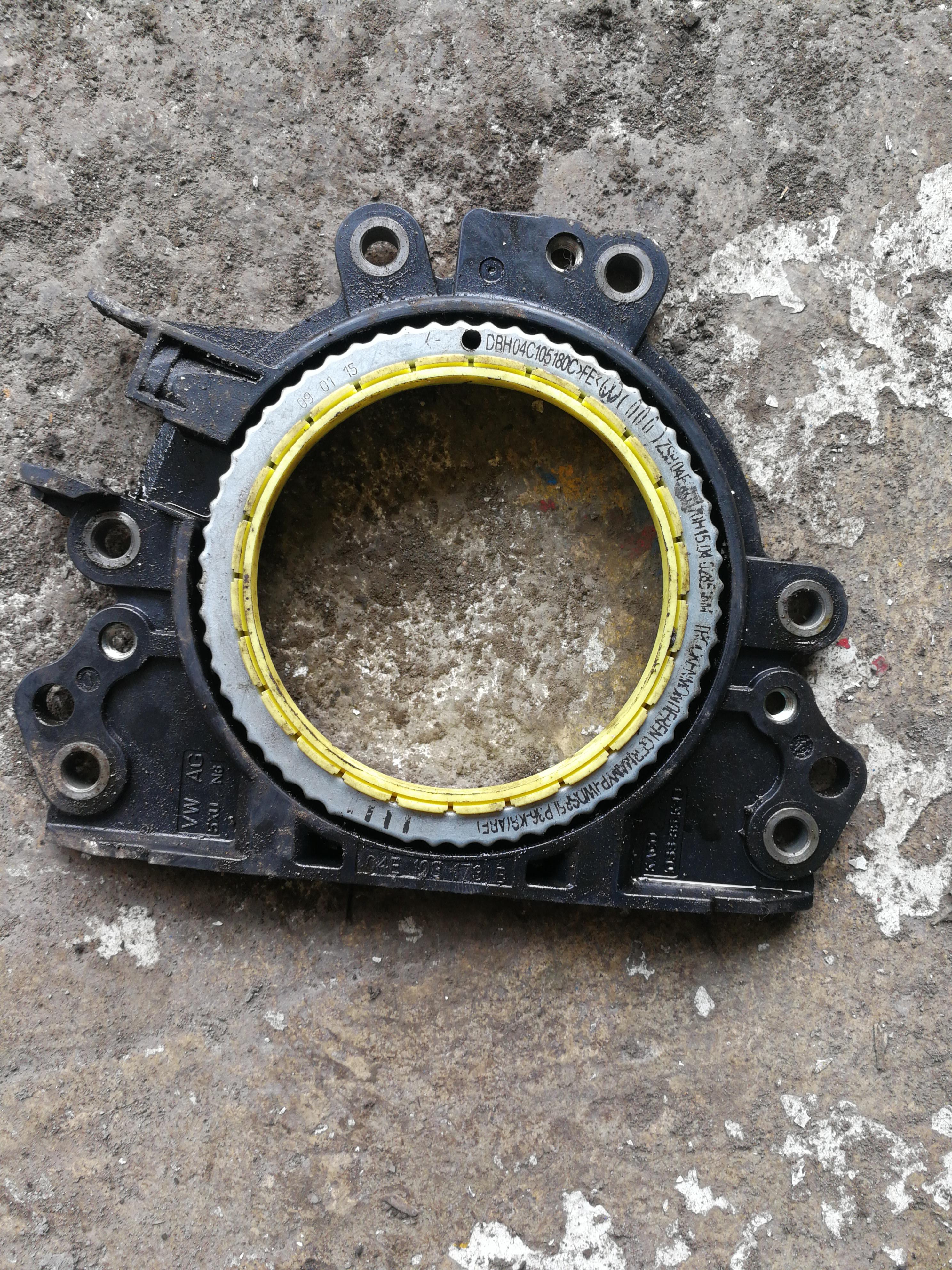 你好请问在不在请问之下曲轴后油封正时齿圈一缸位置在哪里