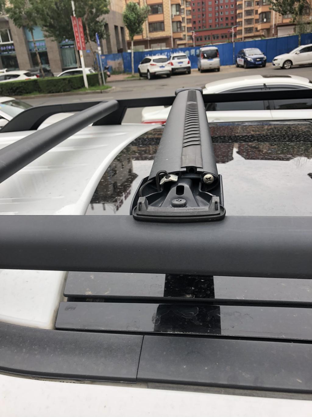 14年路虎神行者2的行李架配件哪里有卖