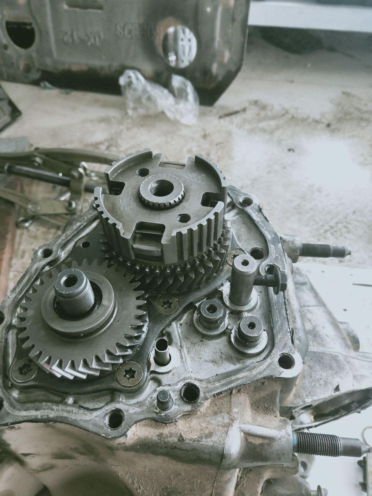 东南v3变速箱拆解怎么操作