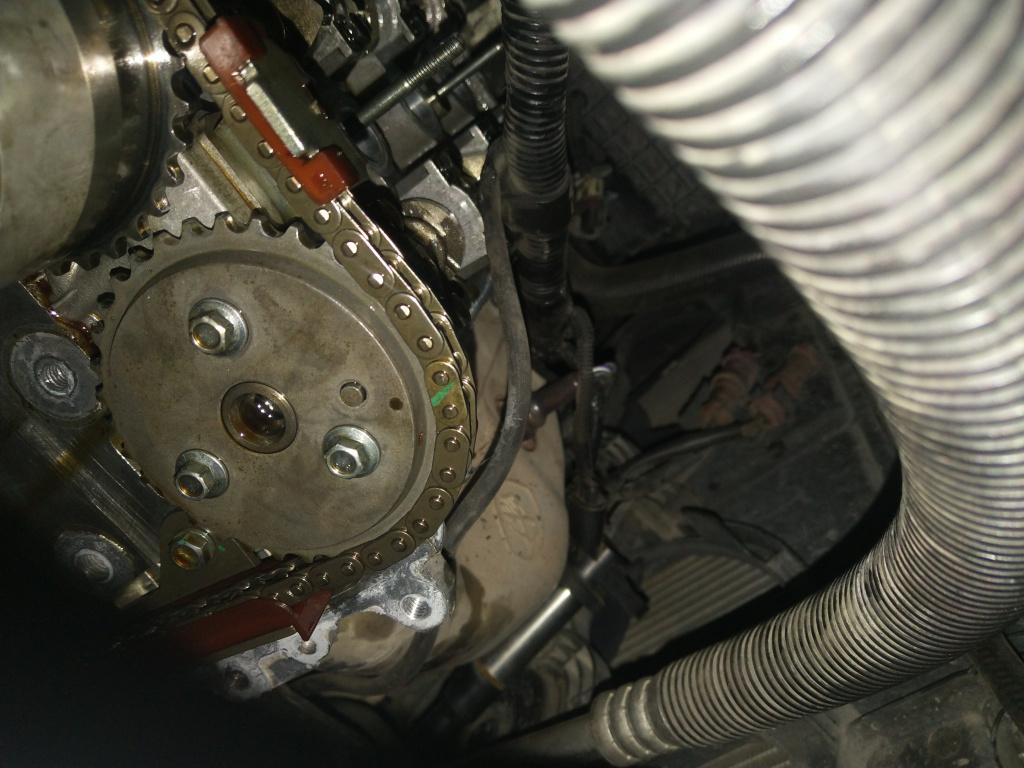 11年东风帅客4g15正时链对好点转动会跑