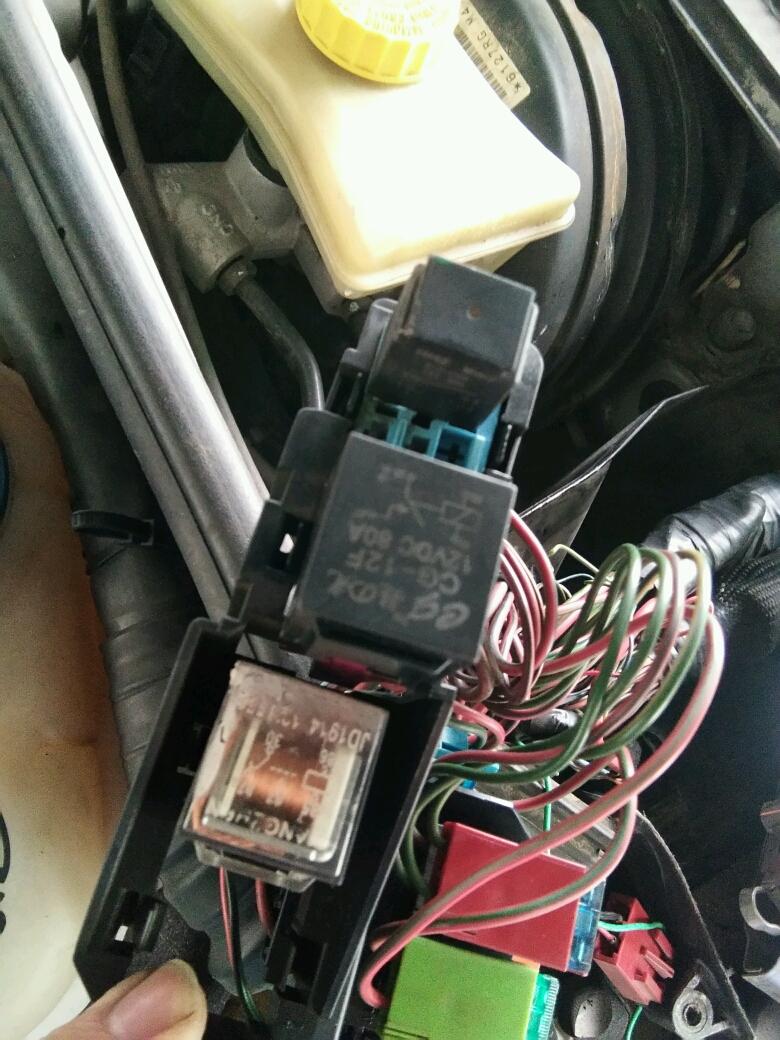 05年奥迪a4起动不了马达能转喷油无高压火