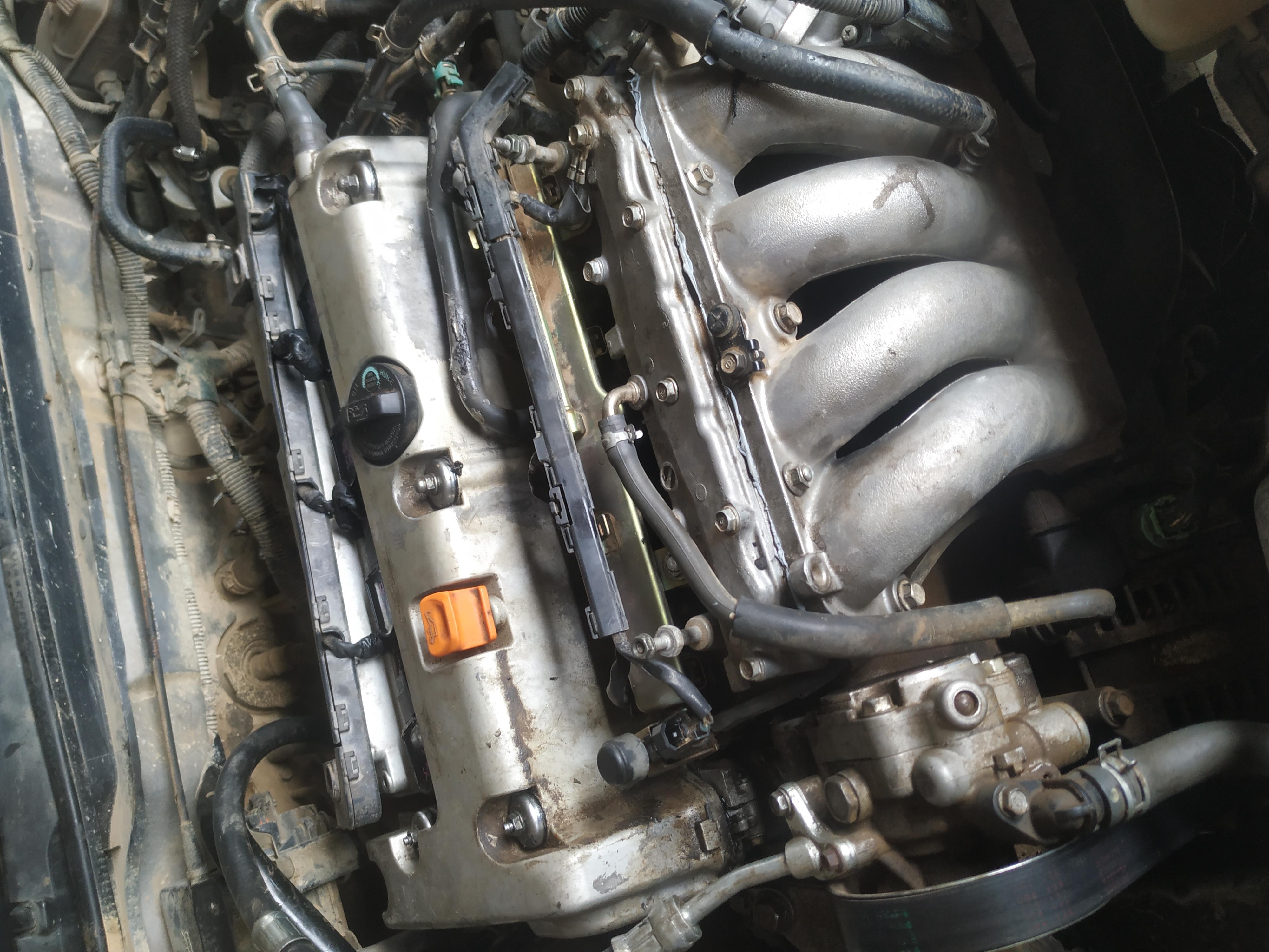 是这样的一个06款本田雅阁,发动机k24a4,故障是急加速偶尔放炮跑起来