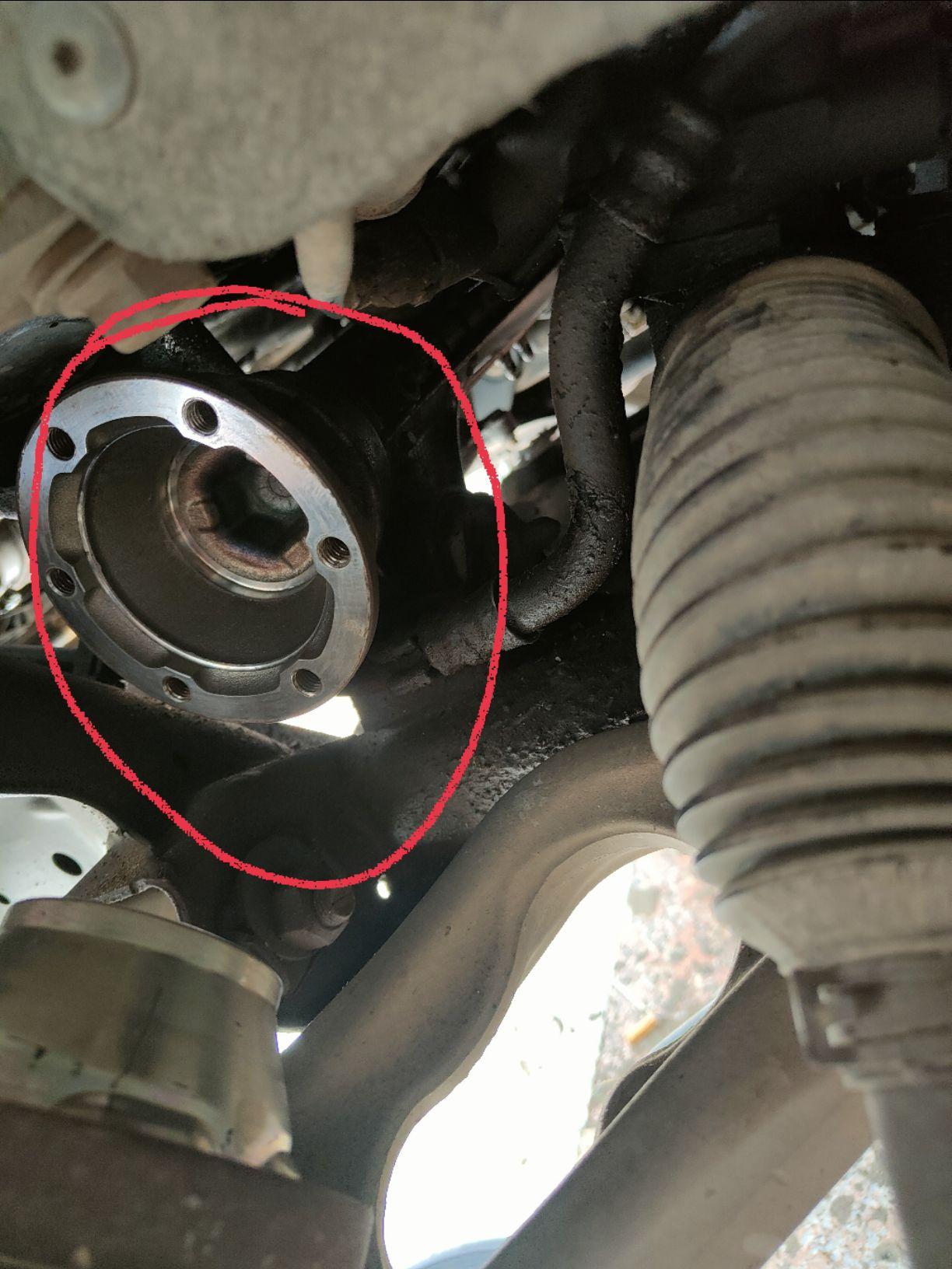 大众途锐纯进口车前桥半轴怎么拆下来啊