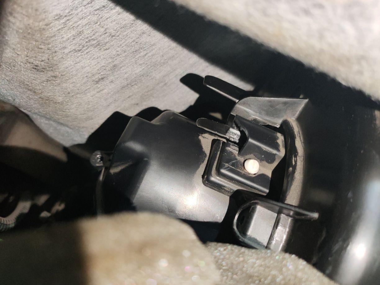 你好沃尔沃鼓风机怎么拿下来我已经把仪表台拆完了只想把鼓风机拿下来