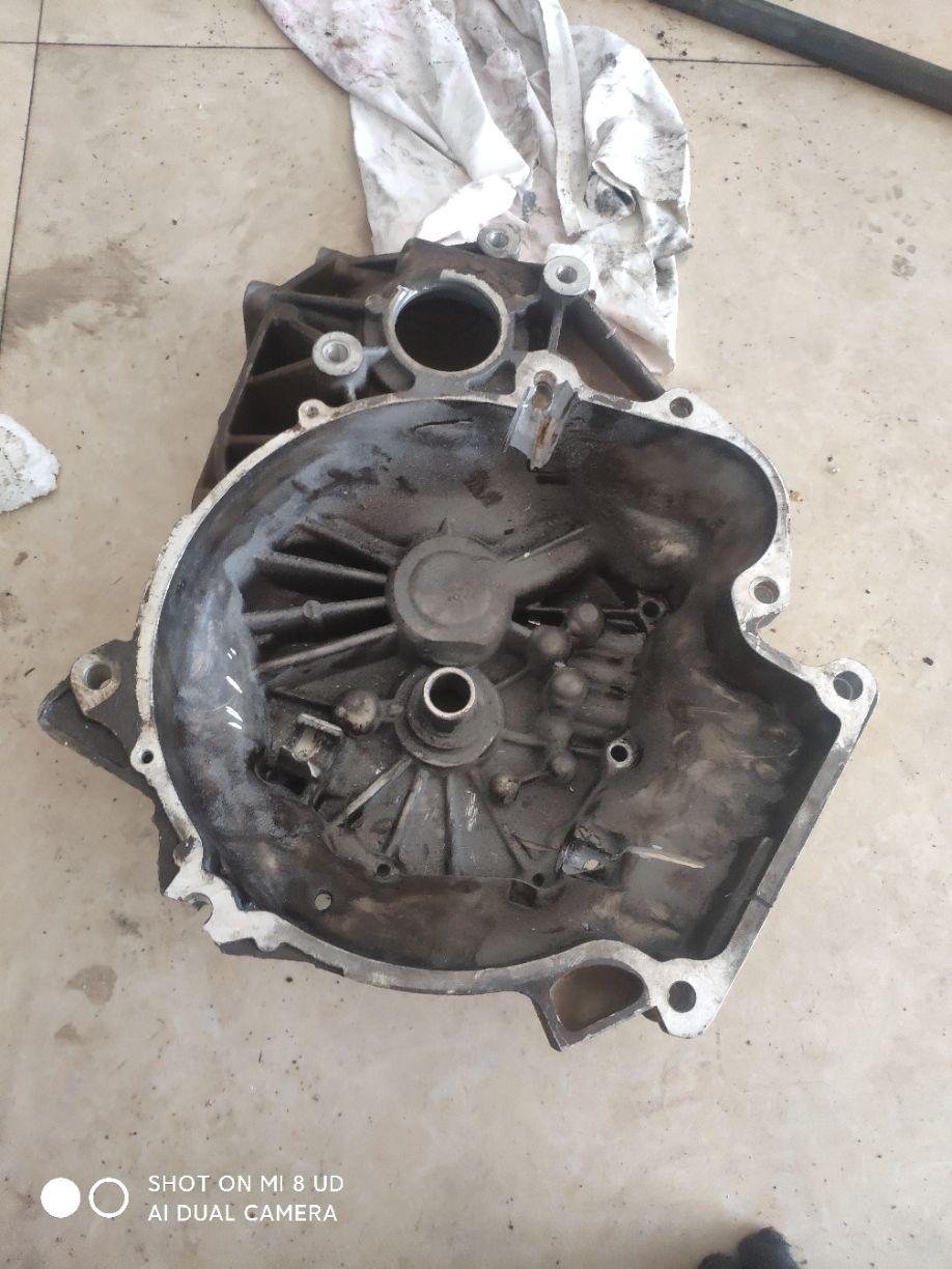 长安悦翔v3更换变速箱外壳后出现挂档不走车不踩离合也能挂档