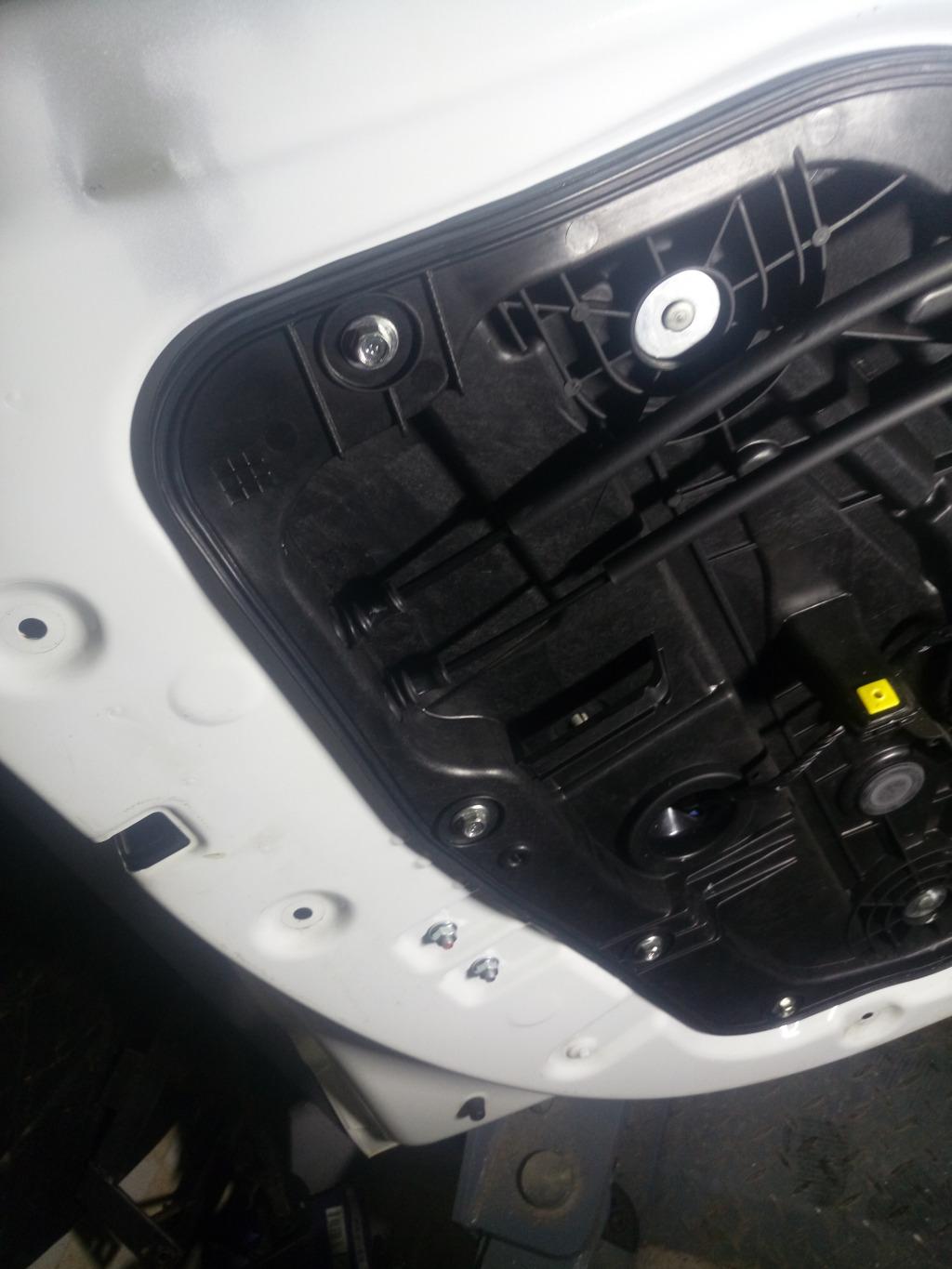 请问现代ix25前门锁怎么拆_现代_北京现代ix25_汽车大师