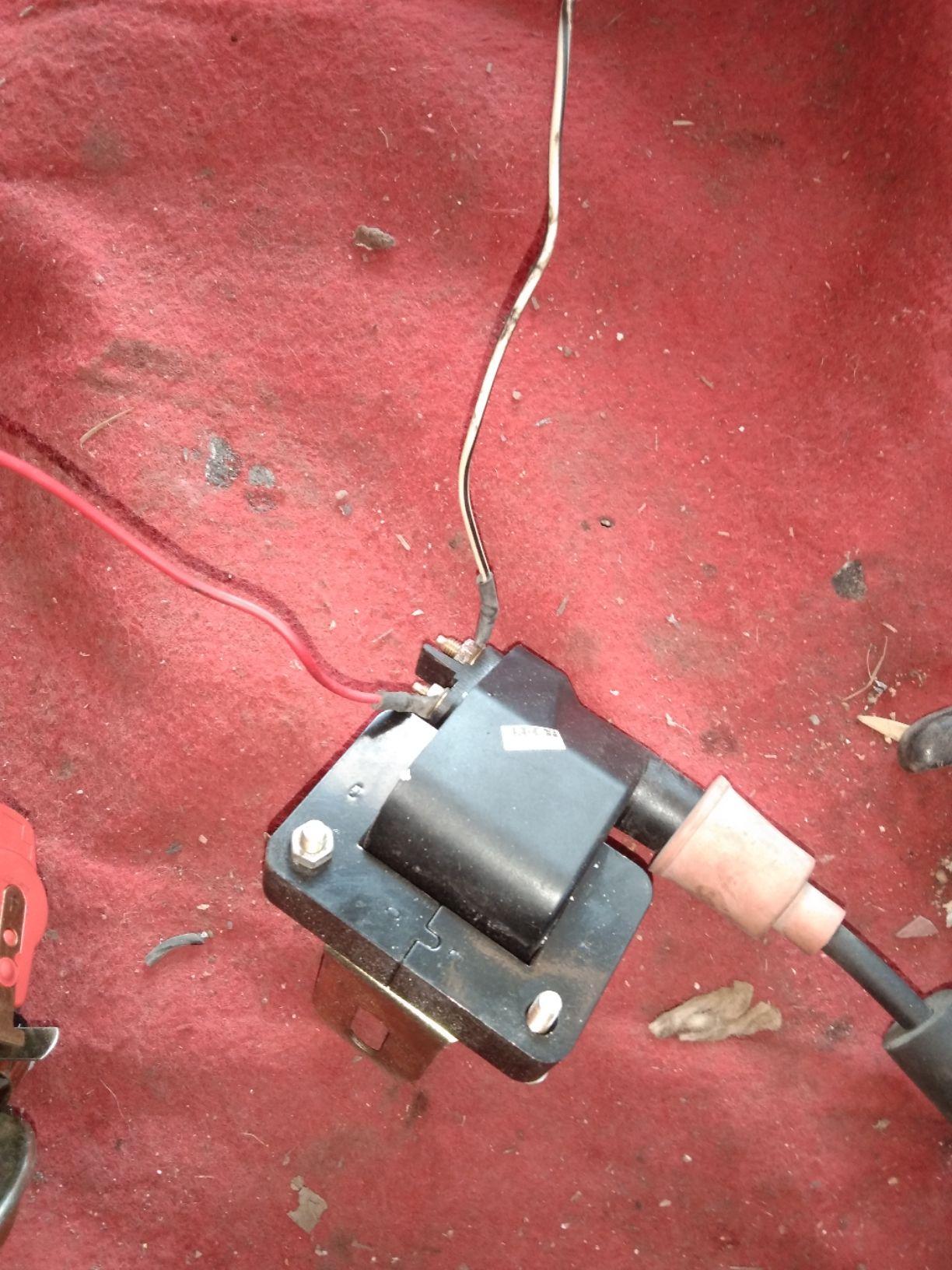 462化油器发动机分电器两条线怎么接