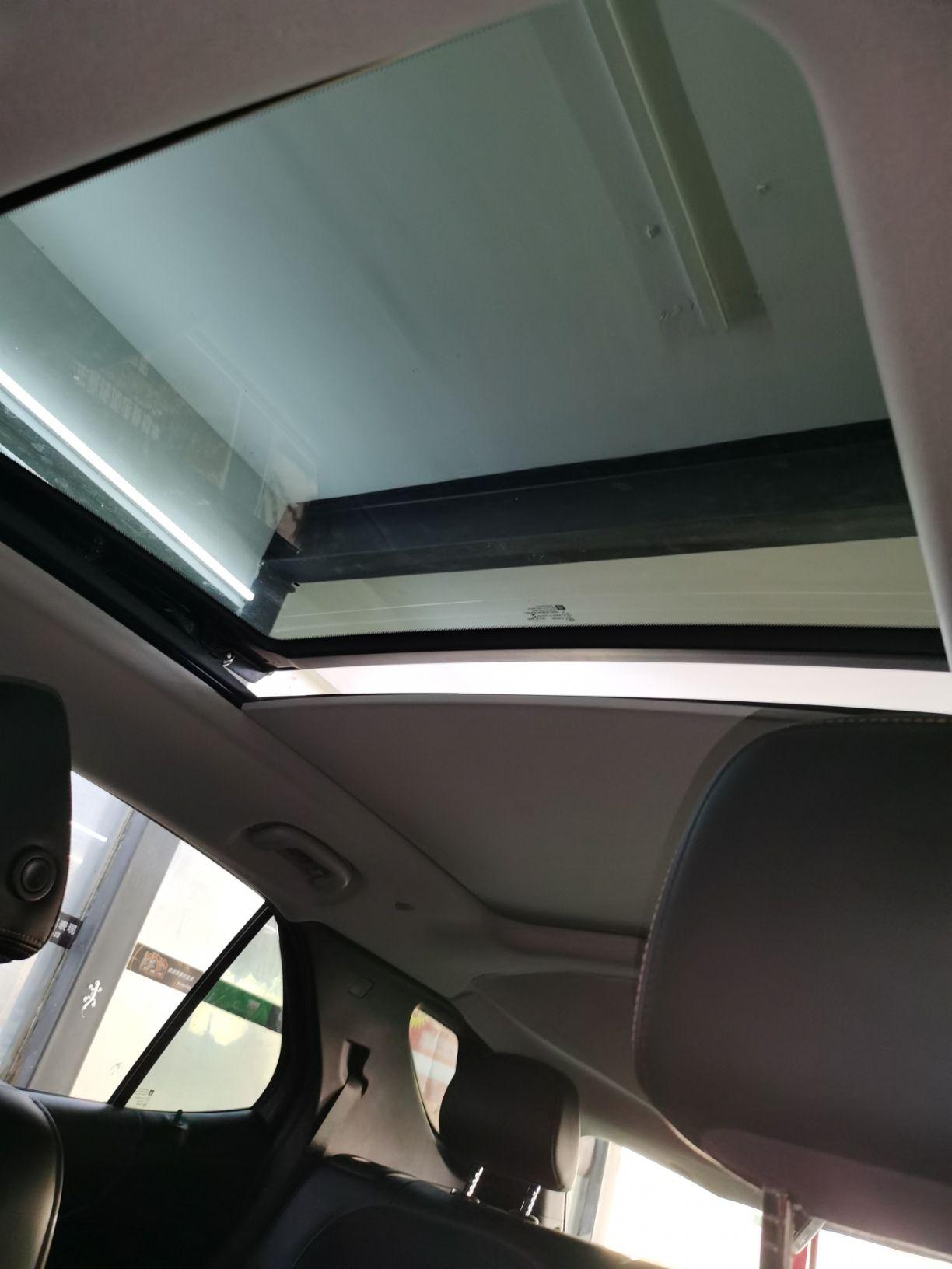 雪佛兰探界者天窗遮阳帘只能动一半了天窗玻璃不能动