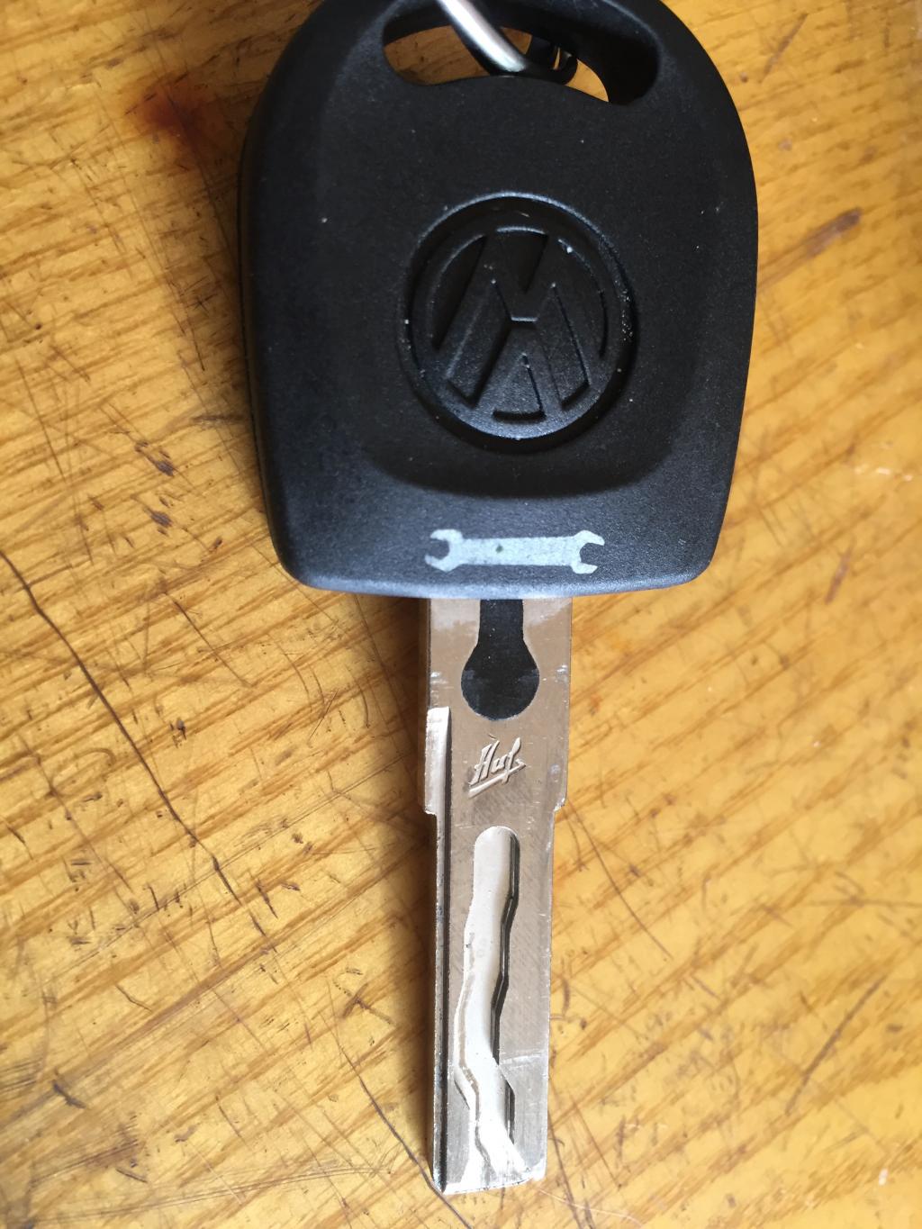 大众朗逸一把备用钥匙上面有扳手图标的是干什么用的