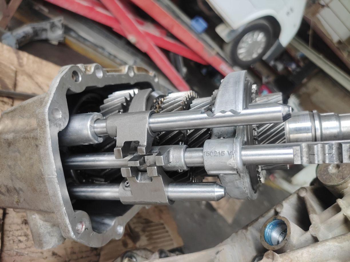 全顺五速变速箱大修后不能挂挡_福特_经典全顺_汽车大师