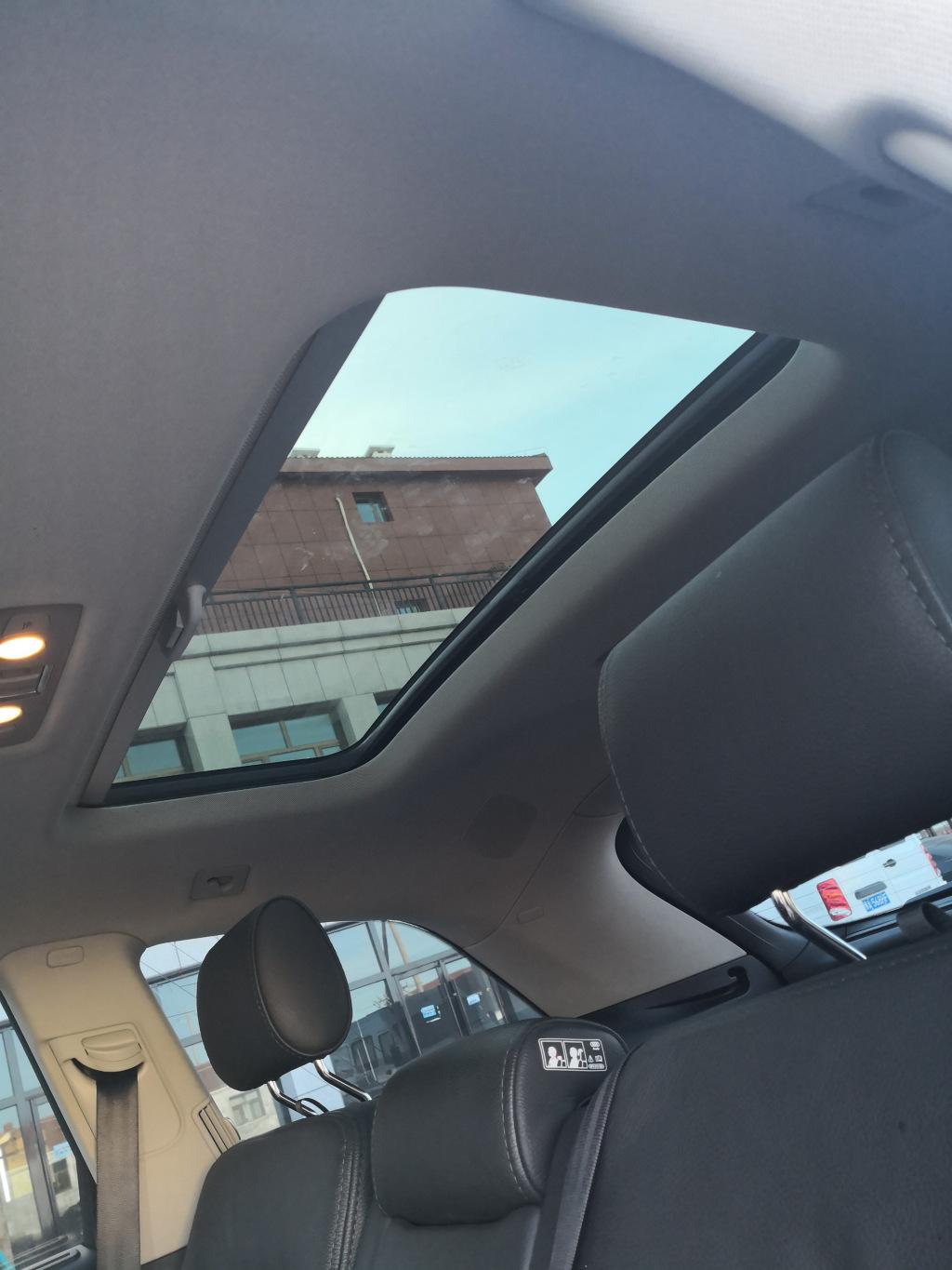 奥迪q7小天窗异响