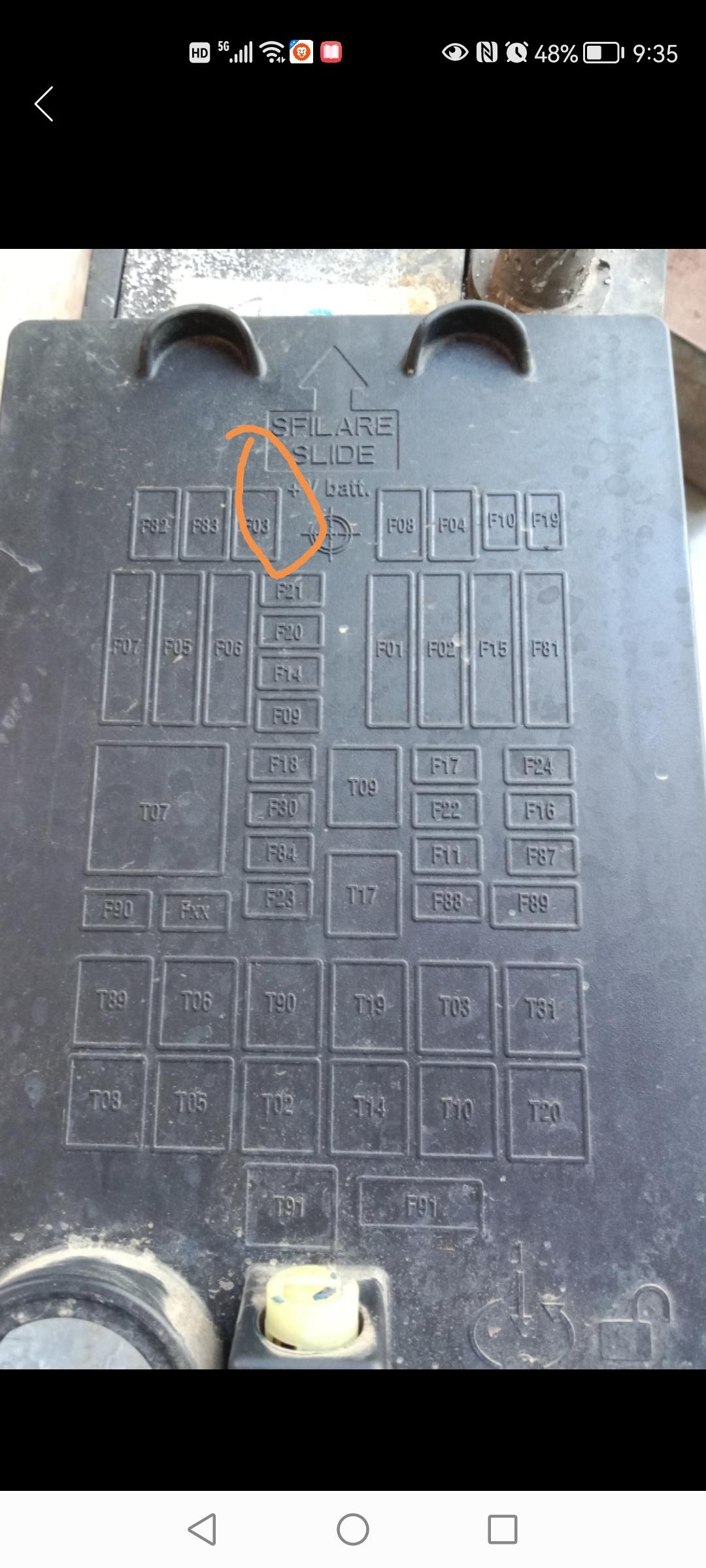 18款指南者方向助力保险丝在哪里